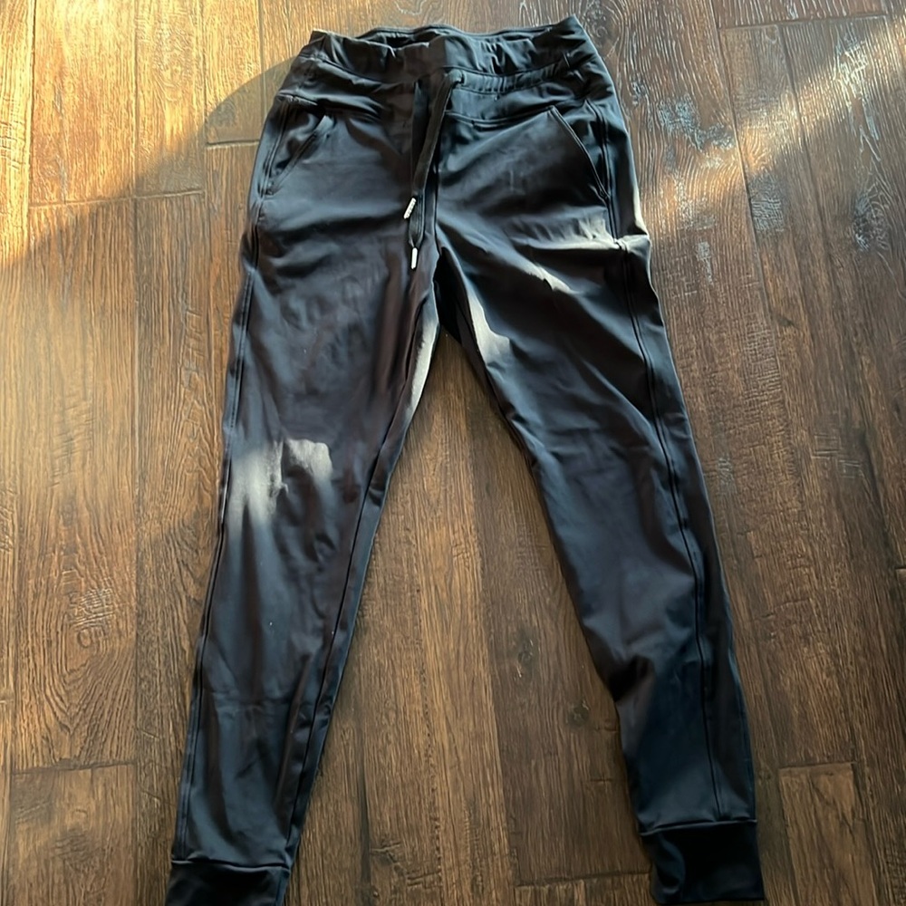 Halara like new black jogger pants